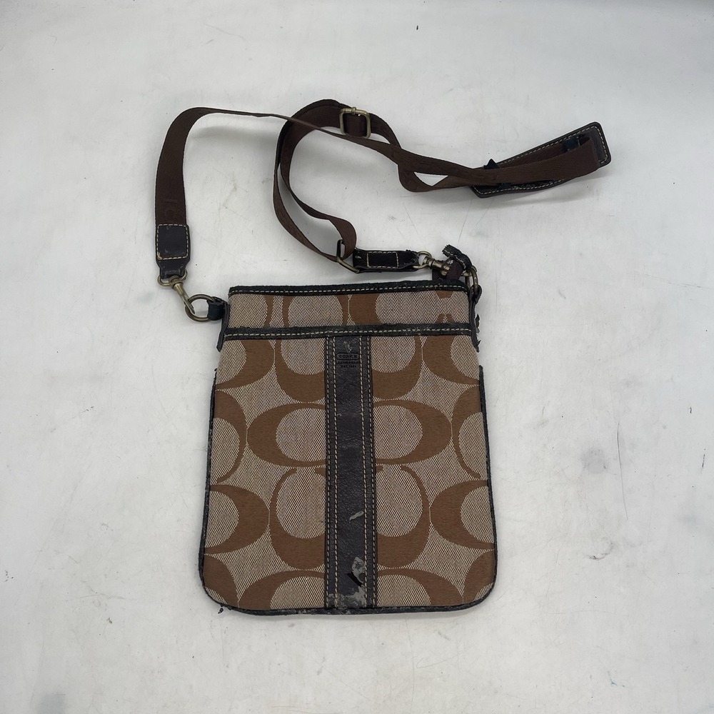 Coach Purse Brown Adjustable Strap Leather Details Used Shoulder 10x8